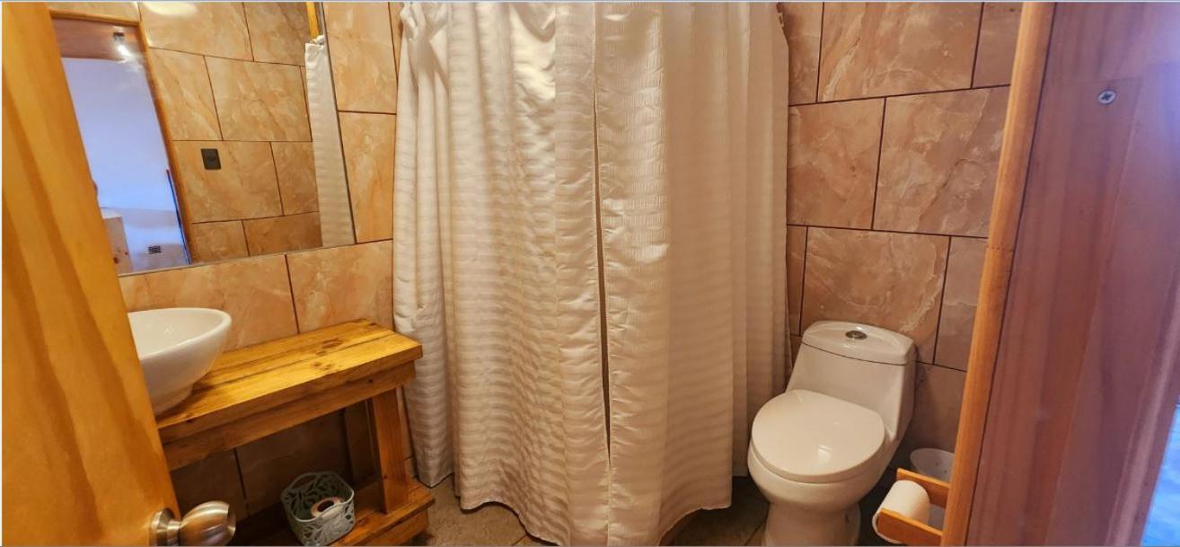 Apartamentos Tupuna Lodge 앙가로아 외부 사진