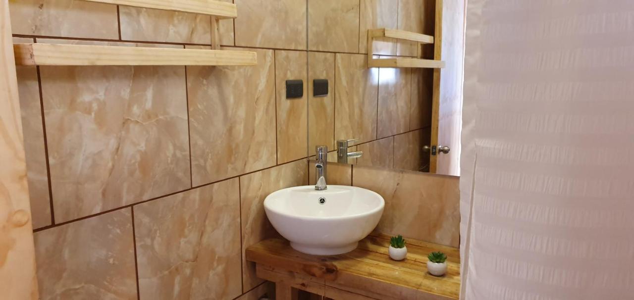 Apartamentos Tupuna Lodge 앙가로아 외부 사진